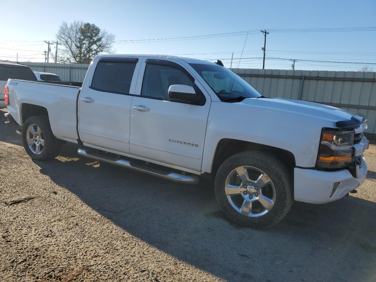 2017 Chevrolet Silverado - Image 4