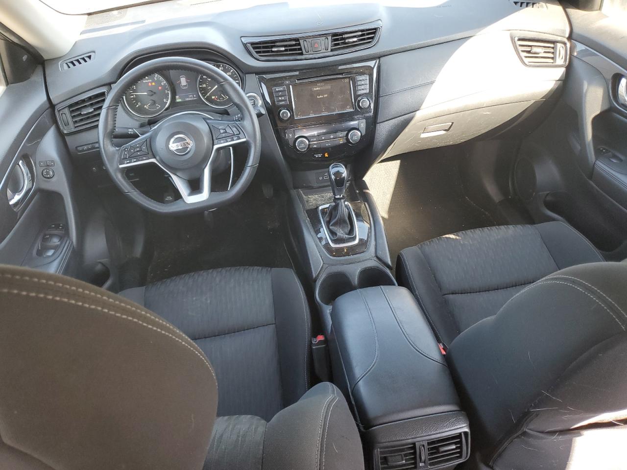 2020 Nissan Rogue - Image 8