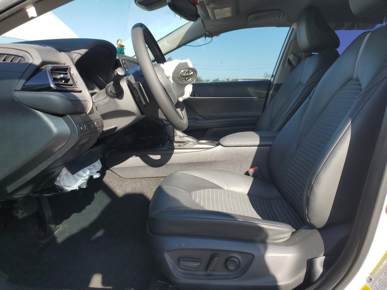 2021 Toyota Camry - Image 7