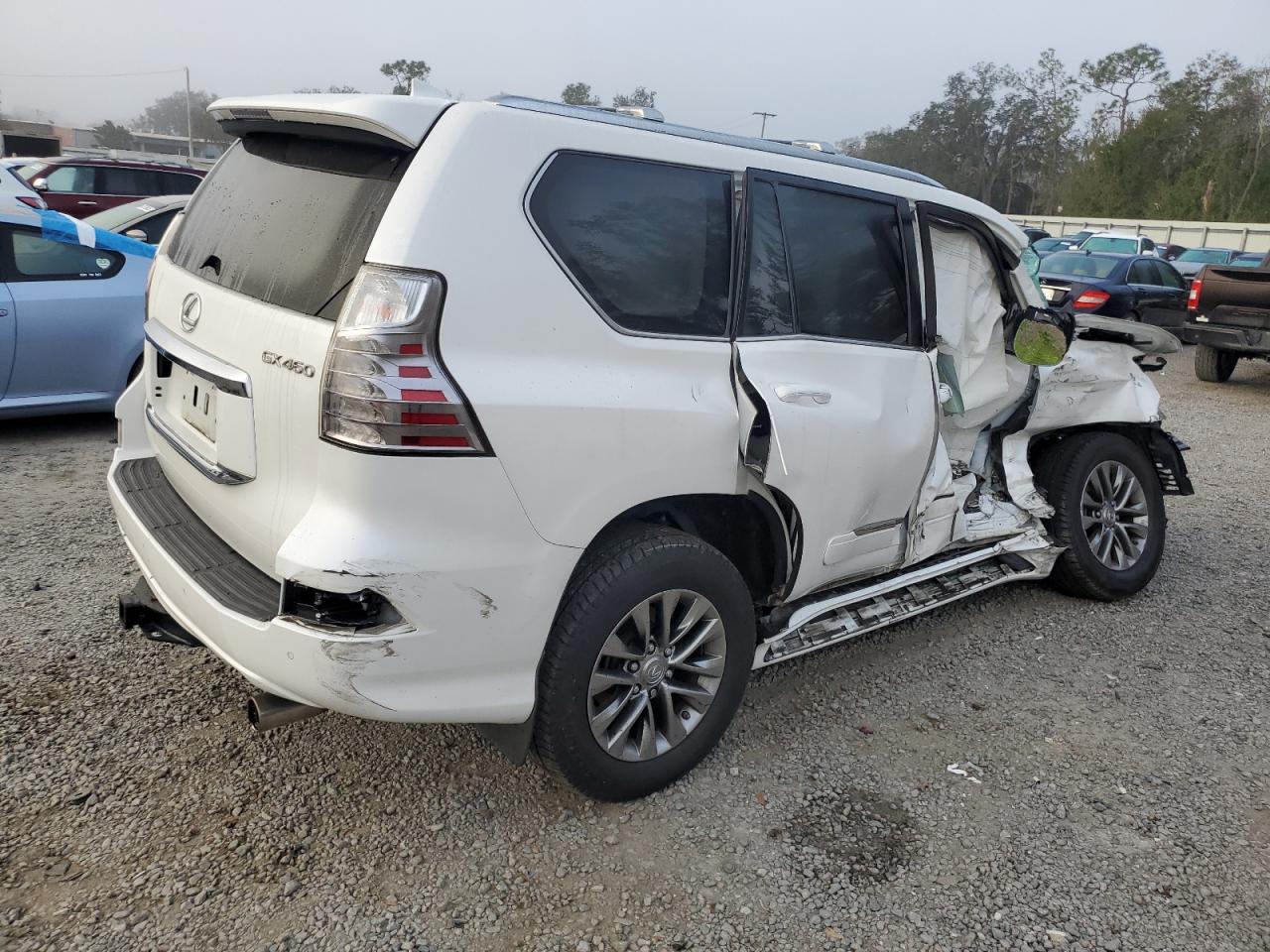 2016 Lexus GX - Image 3