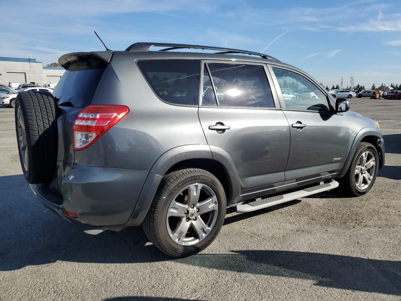 2010 Toyota RAV 4 - Image 3