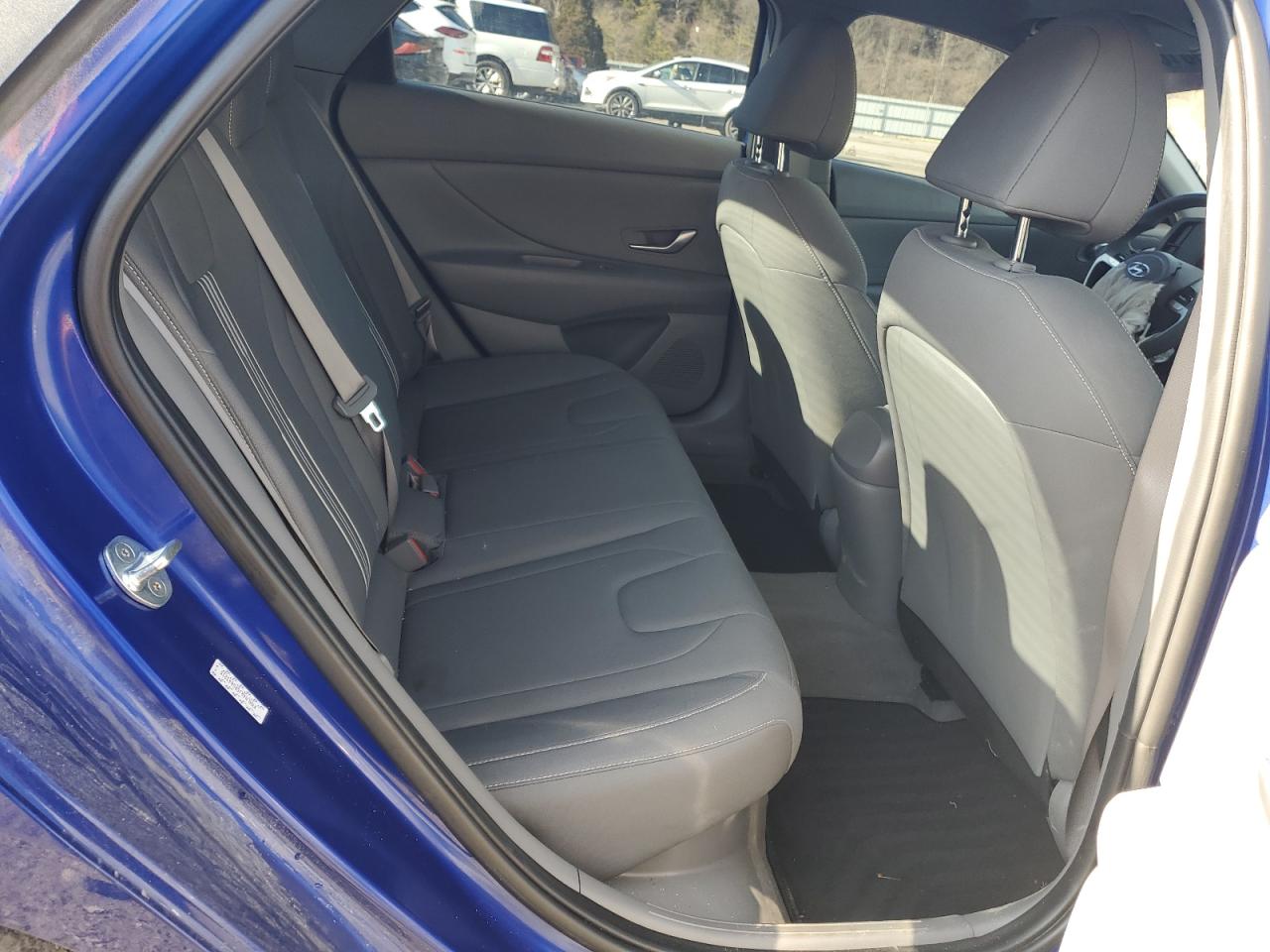 2023 Hyundai Elantra - Image 10