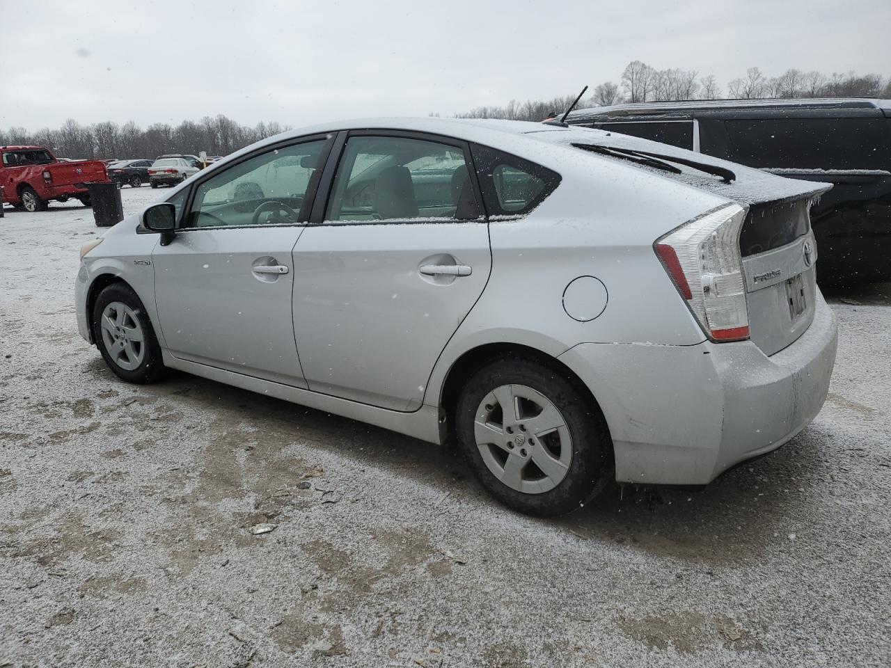 2011 Toyota Prius - Image 2