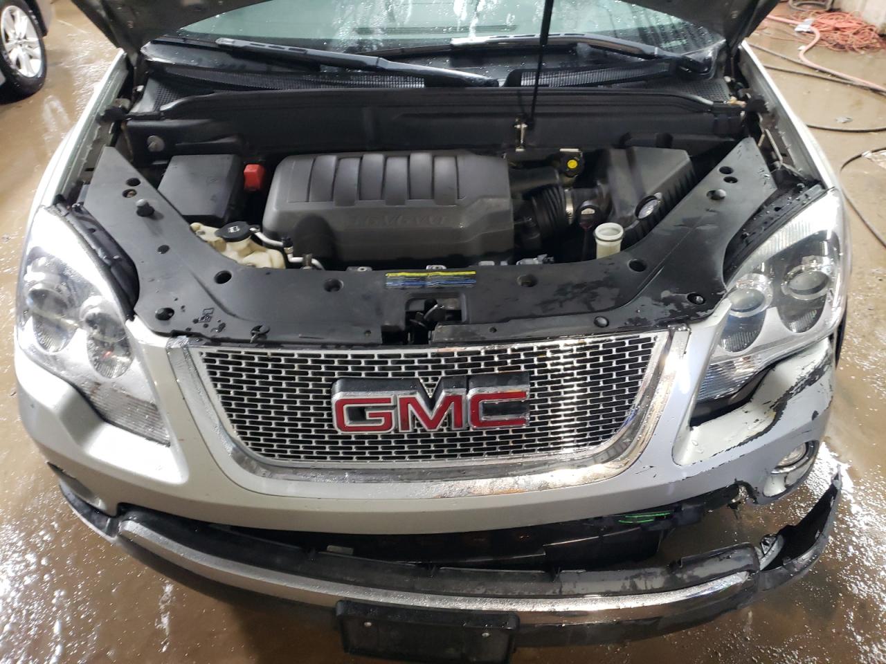 2008 GMC Acadia - Image 11