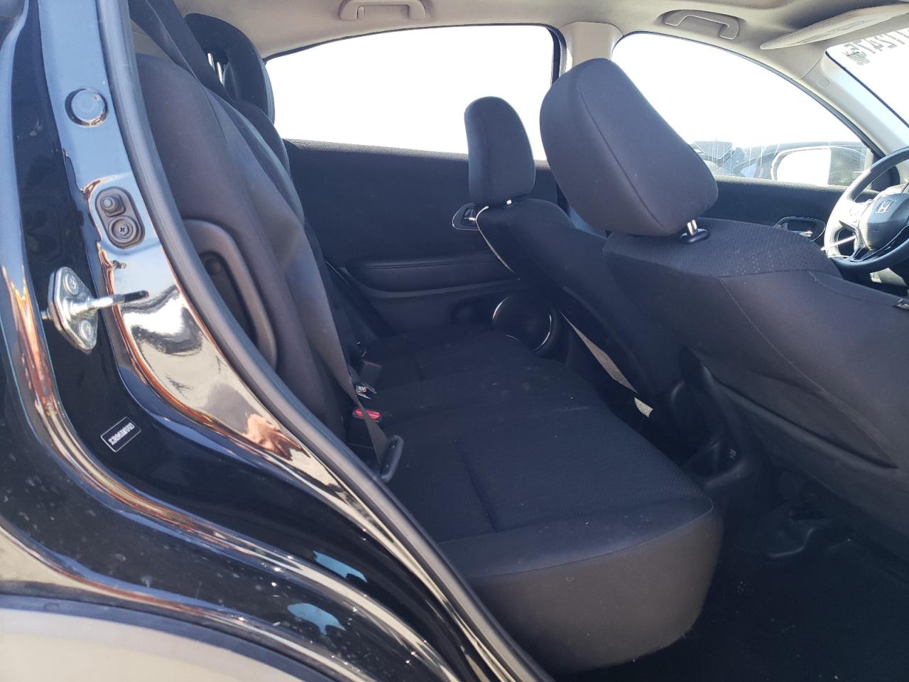 2016 Honda HR-V - Image 11