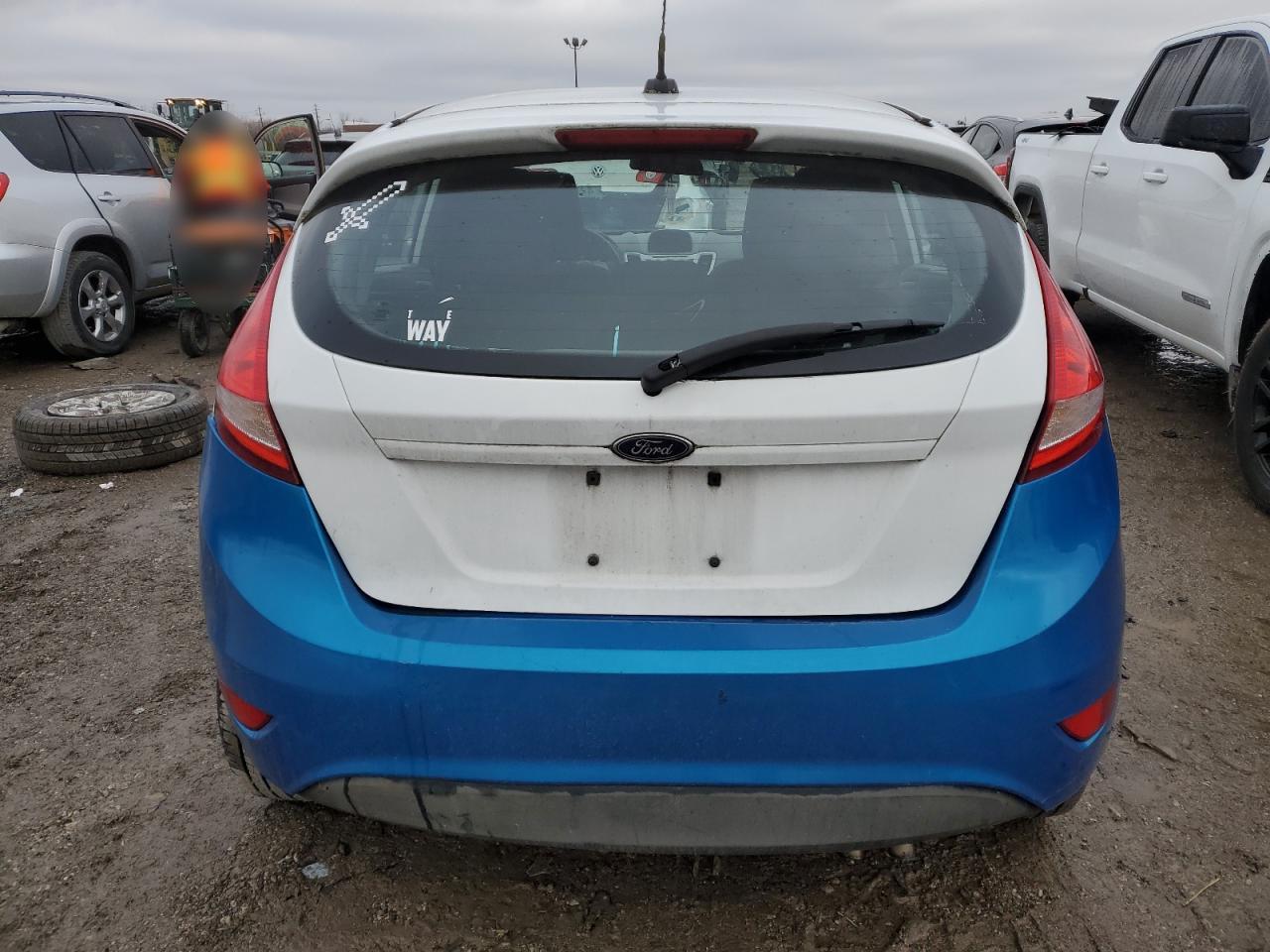 2011 Ford Fiesta - Image 6