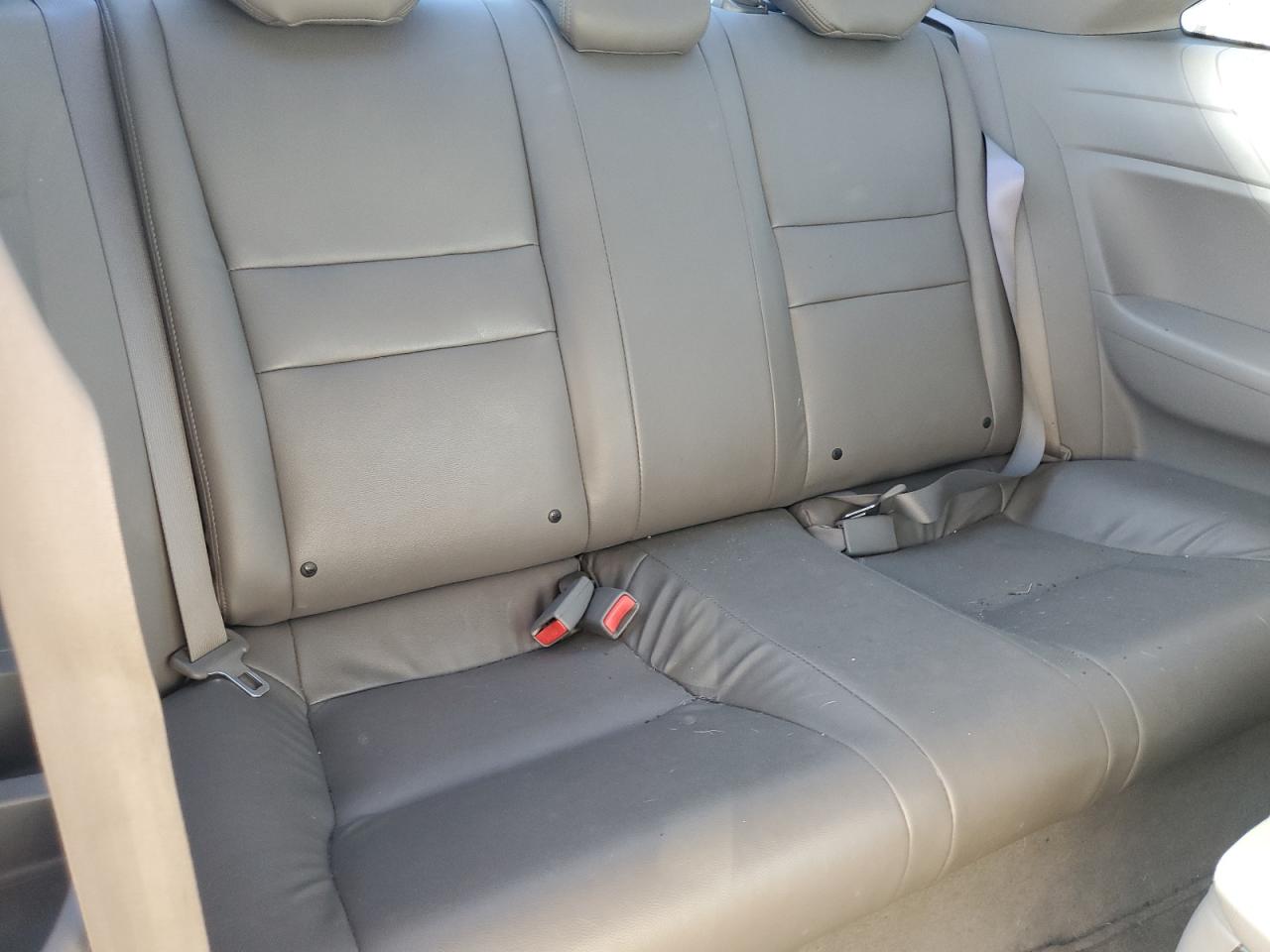 2011 Honda Civic - Image 10