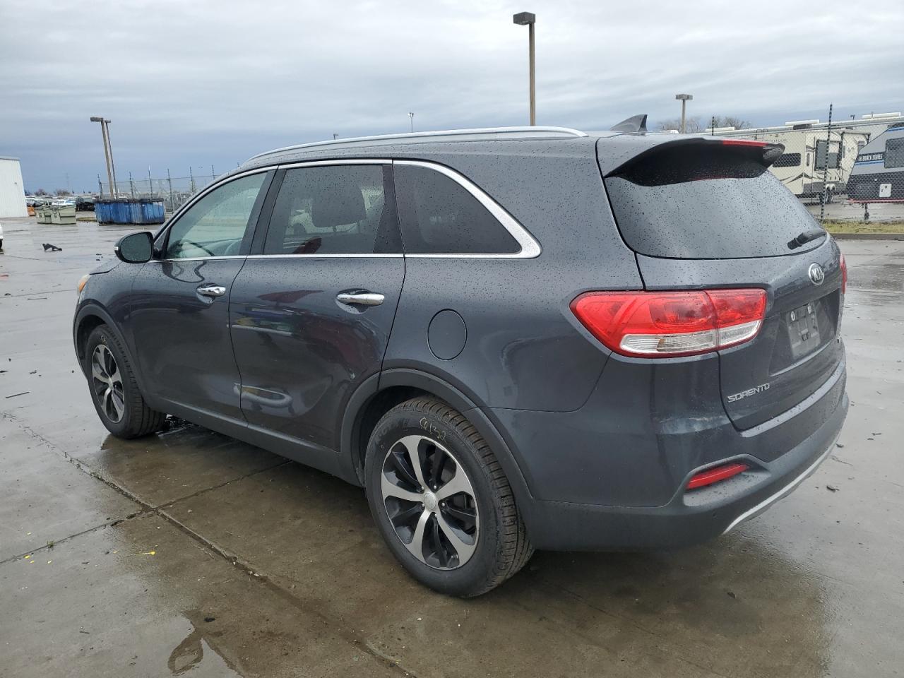 2017 Kia Sorento - Image 2