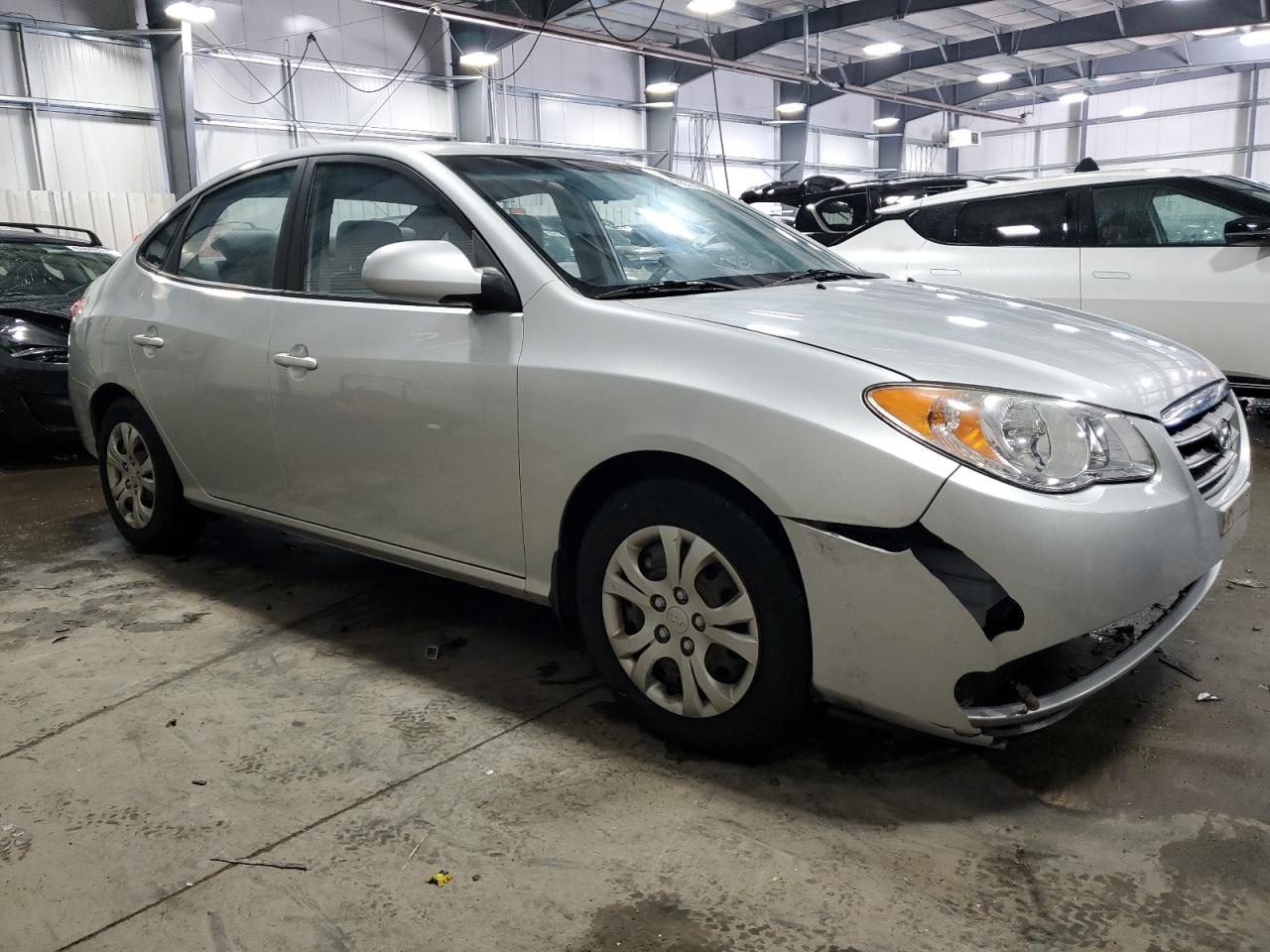 2009 Hyundai Elantra - Image 4