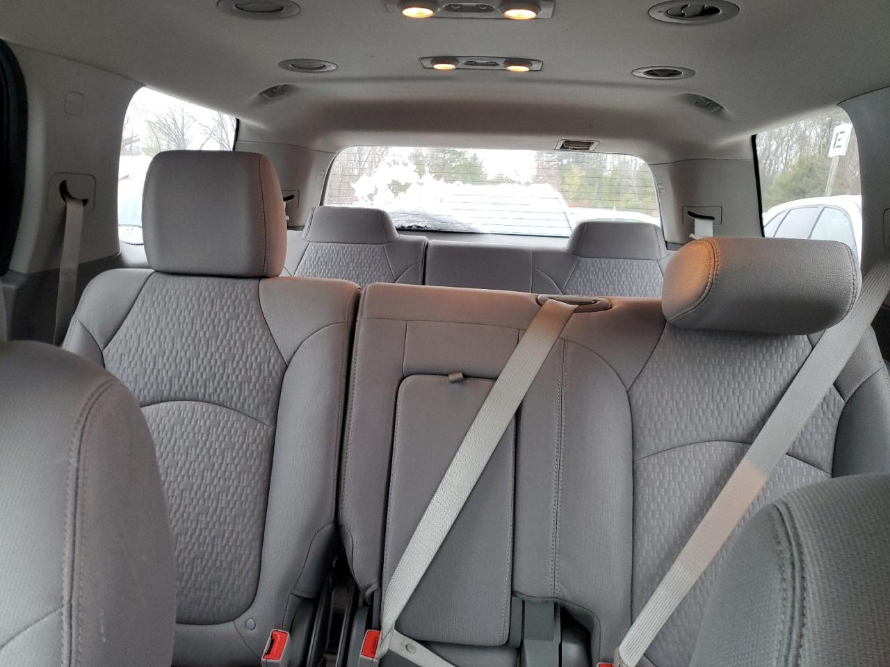 2016 GMC Acadia - Image 10