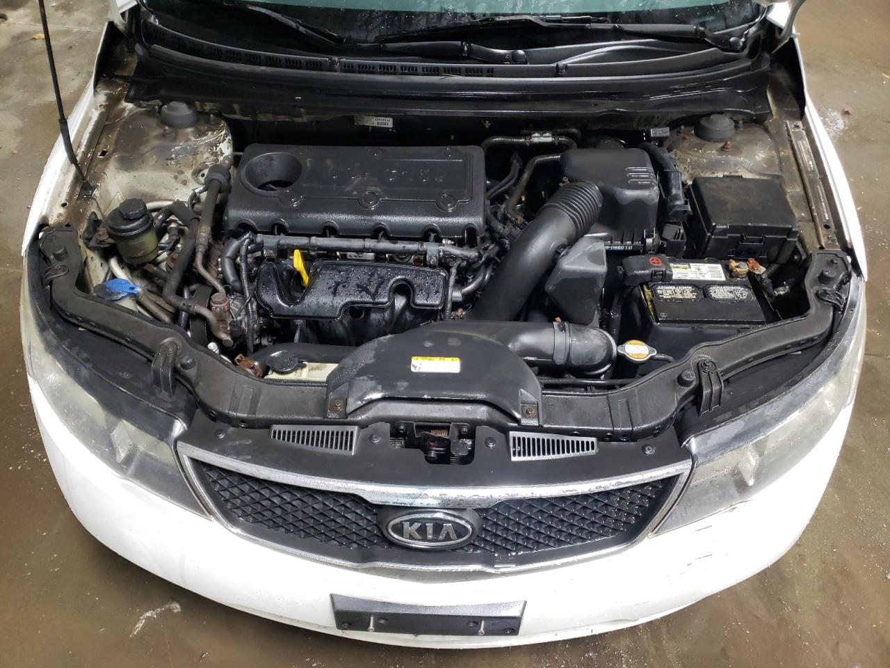2010 Kia Forte - Image 11
