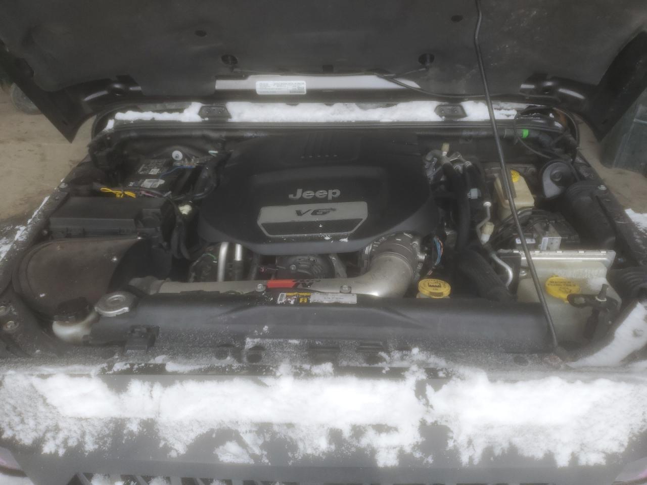 2016 Jeep Wrangler - Image 12