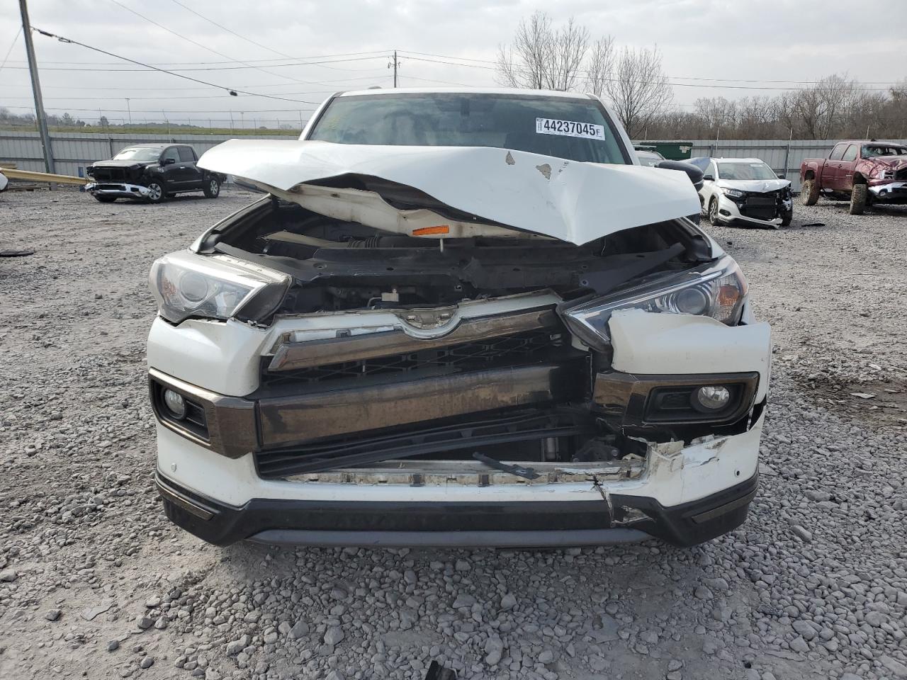 2019 Toyota 4Runner - Image 5