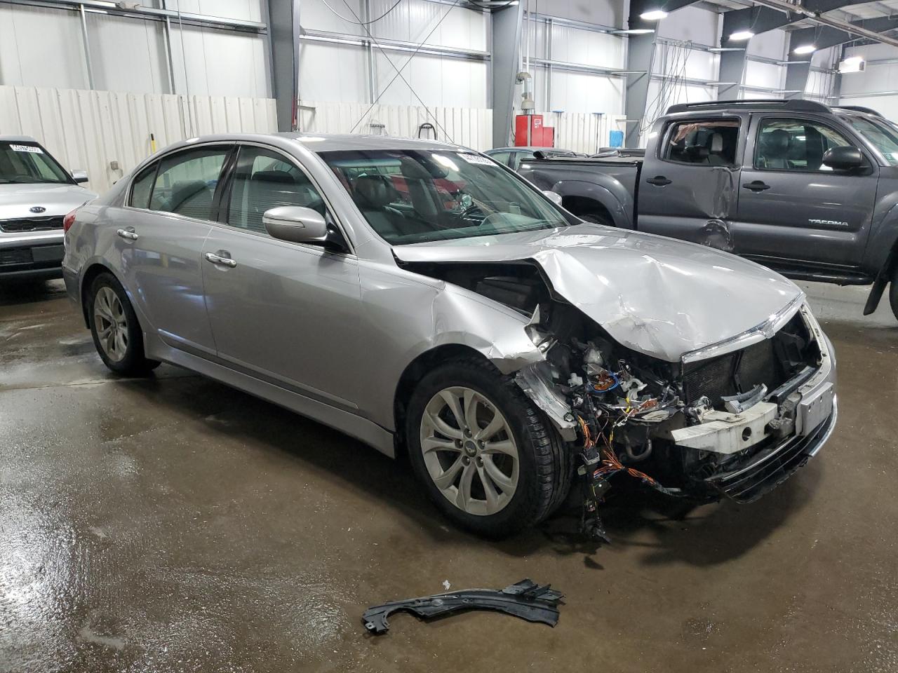 2013 Hyundai Genesis - Image 4