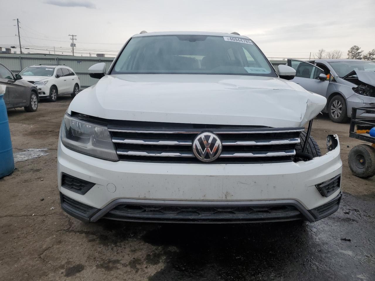 2018 Volkswagen Tiguan - Image 5
