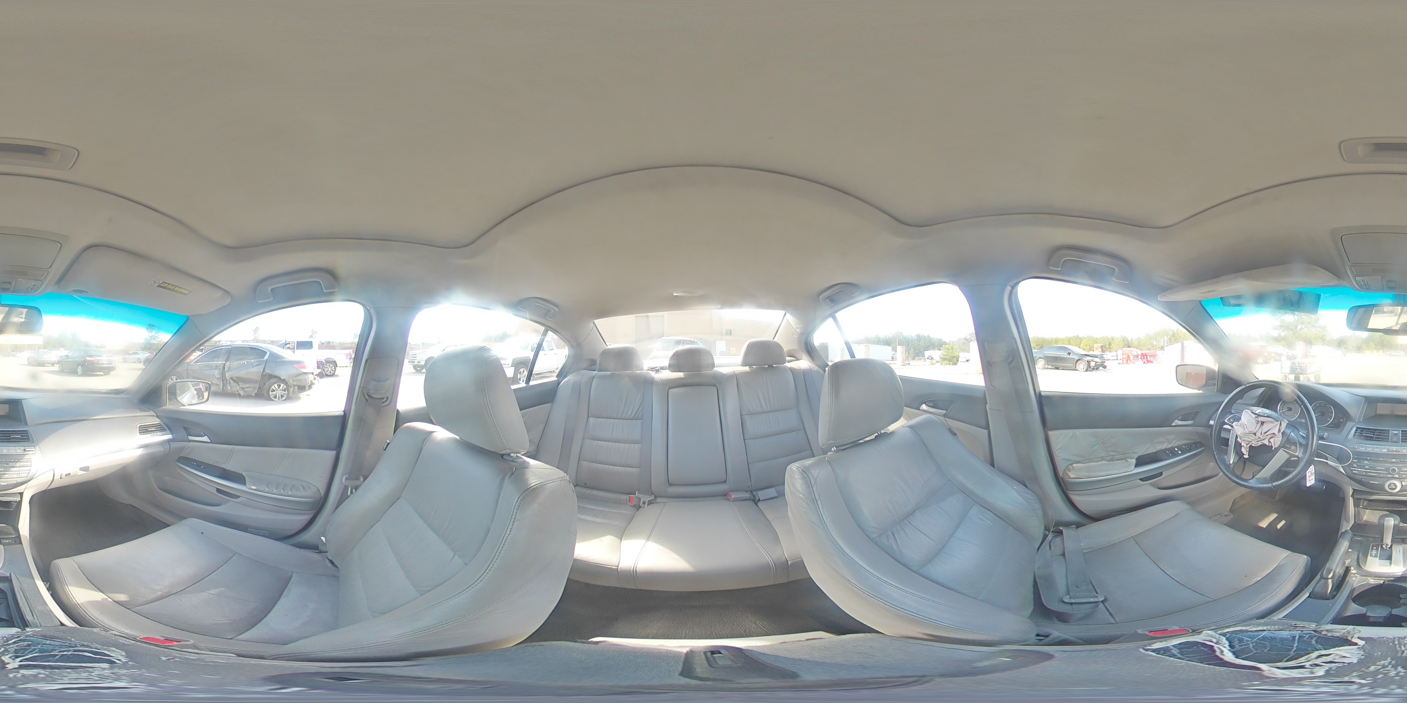 2010 Honda Accord - Image 13