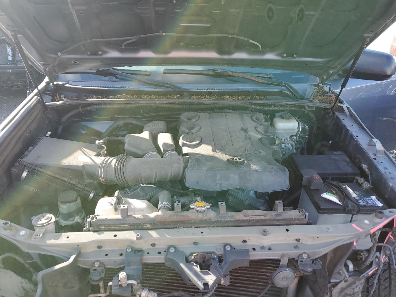 2010 Toyota 4Runner - Image 12