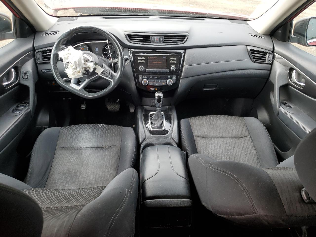 2017 Nissan Rogue - Image 8