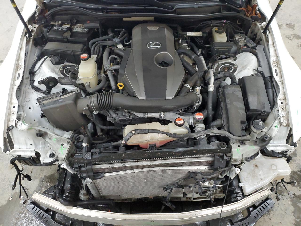 2016 Lexus IS - Image 11