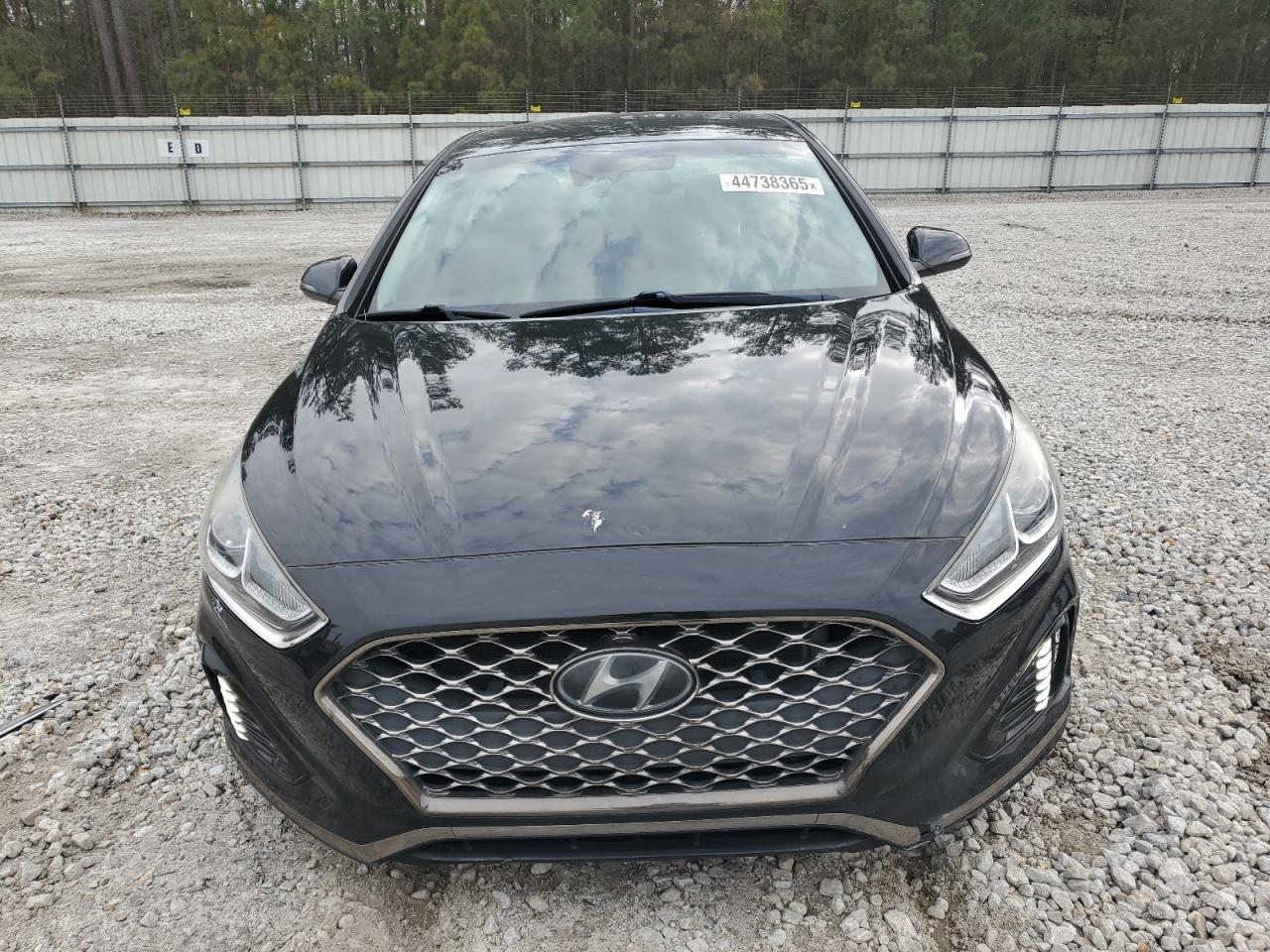 2018 Hyundai Sonata - Image 5