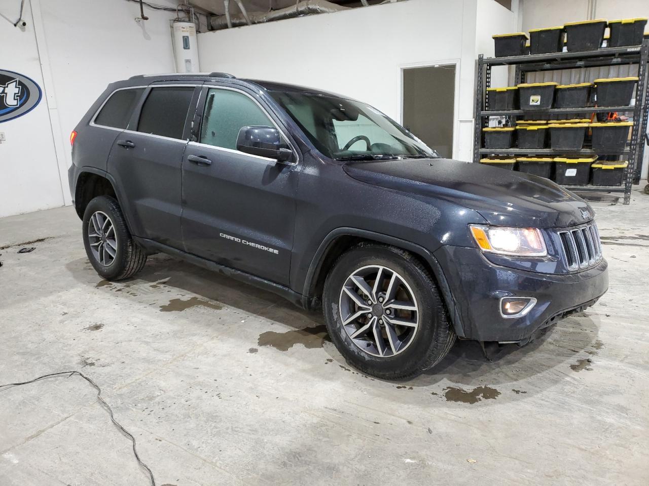 2015 Jeep Grand Cherokee - Image 4