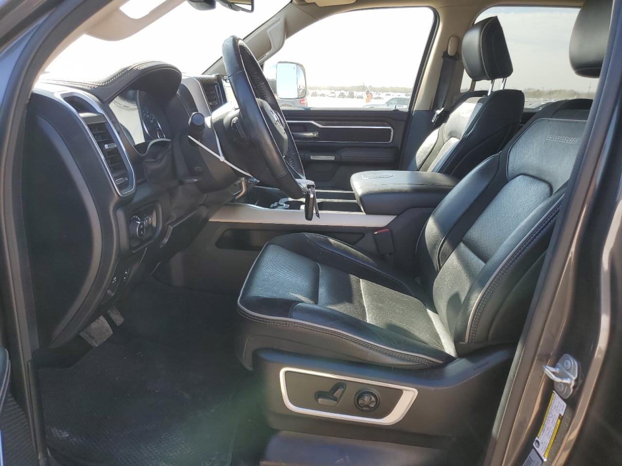 2020 RAM 1500 - Image 7