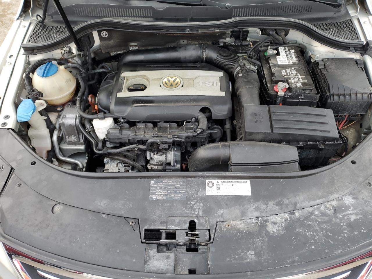 2010 Volkswagen Passat CC - Image 11