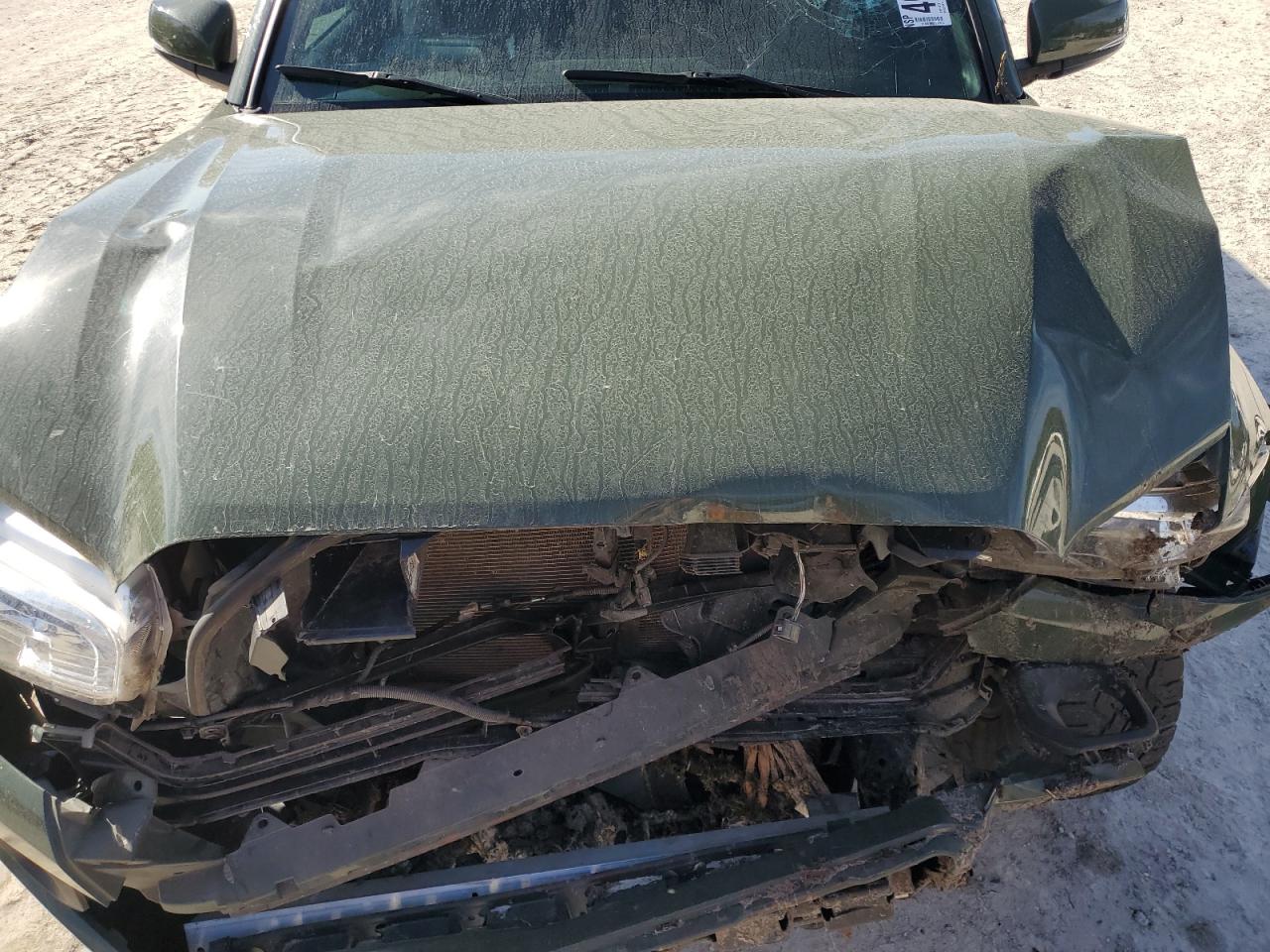 2021 Toyota Tacoma - Image 12