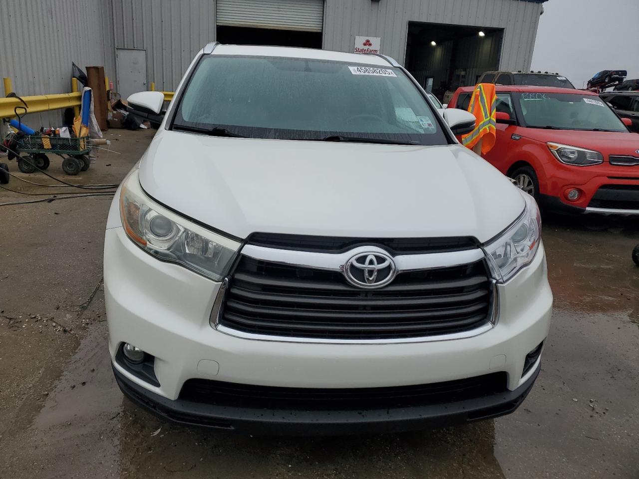 2016 Toyota Highlander - Image 5