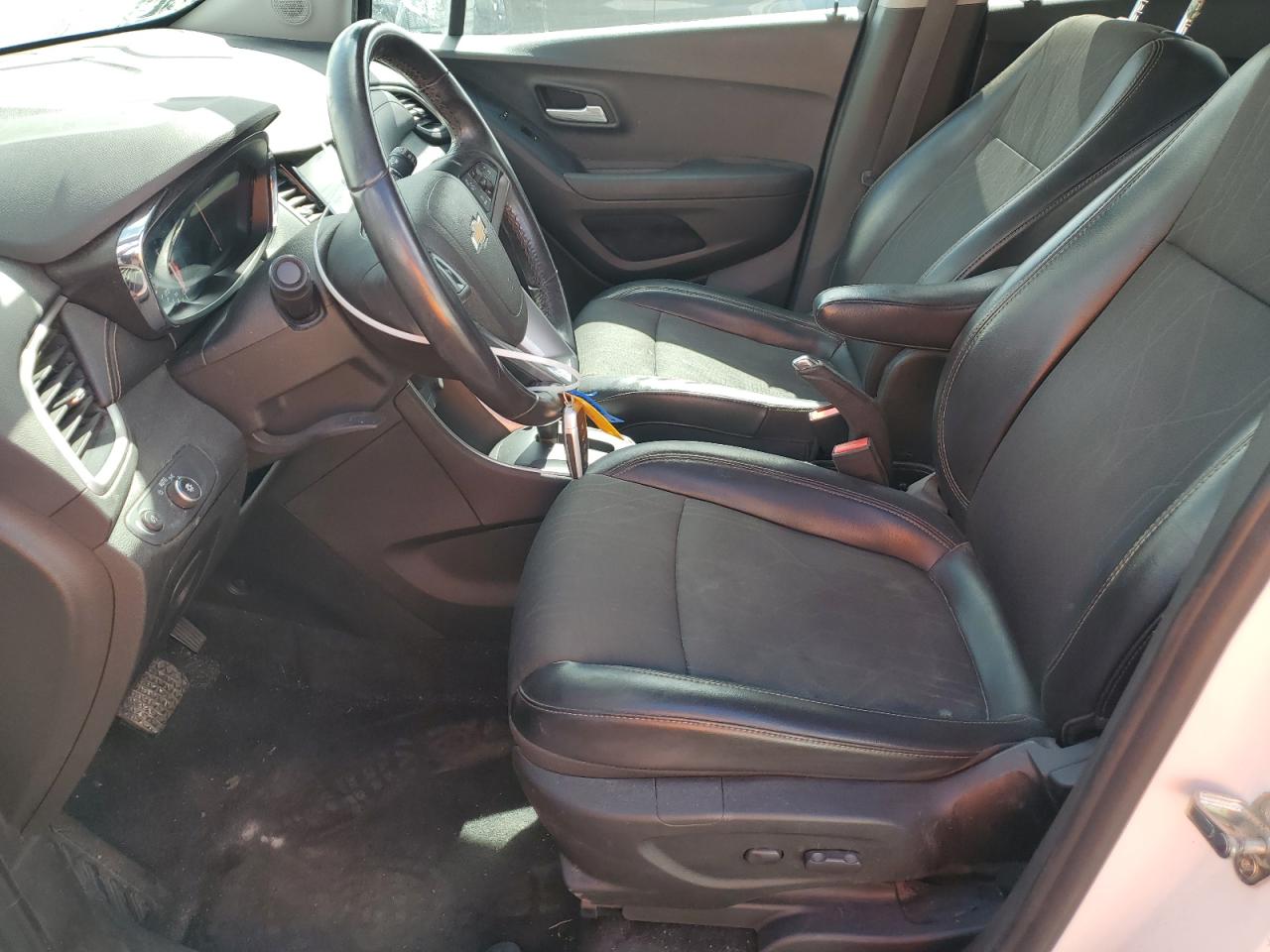 2019 Chevrolet Trax 1Lt VIN: 3GNCJLSB8KL155905 Lot: 45020915