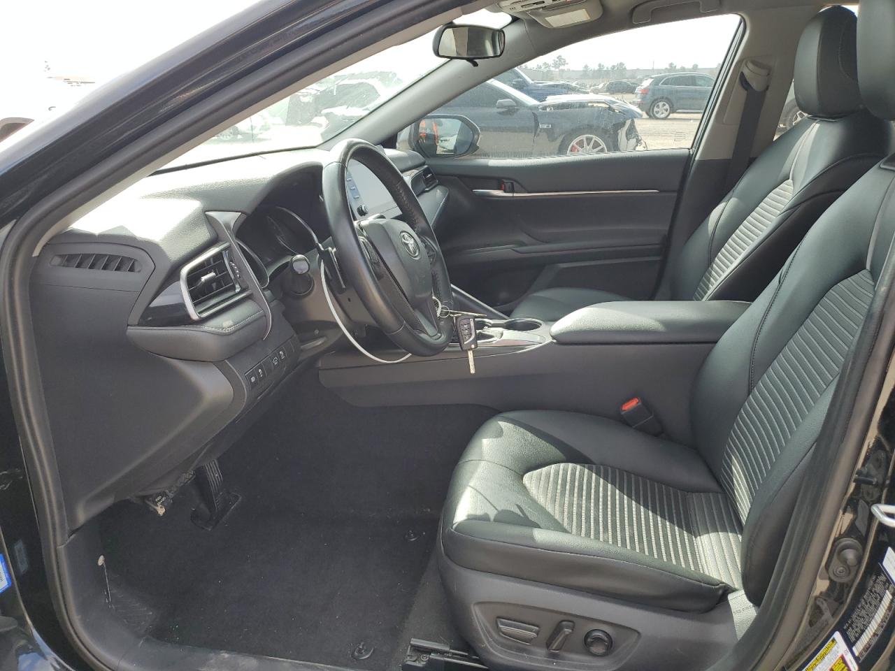 2021 Toyota Camry - Image 7