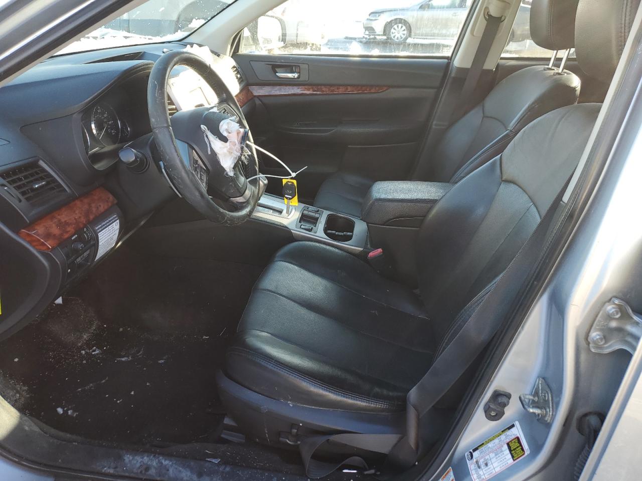 2012 Subaru Outback - Image 7