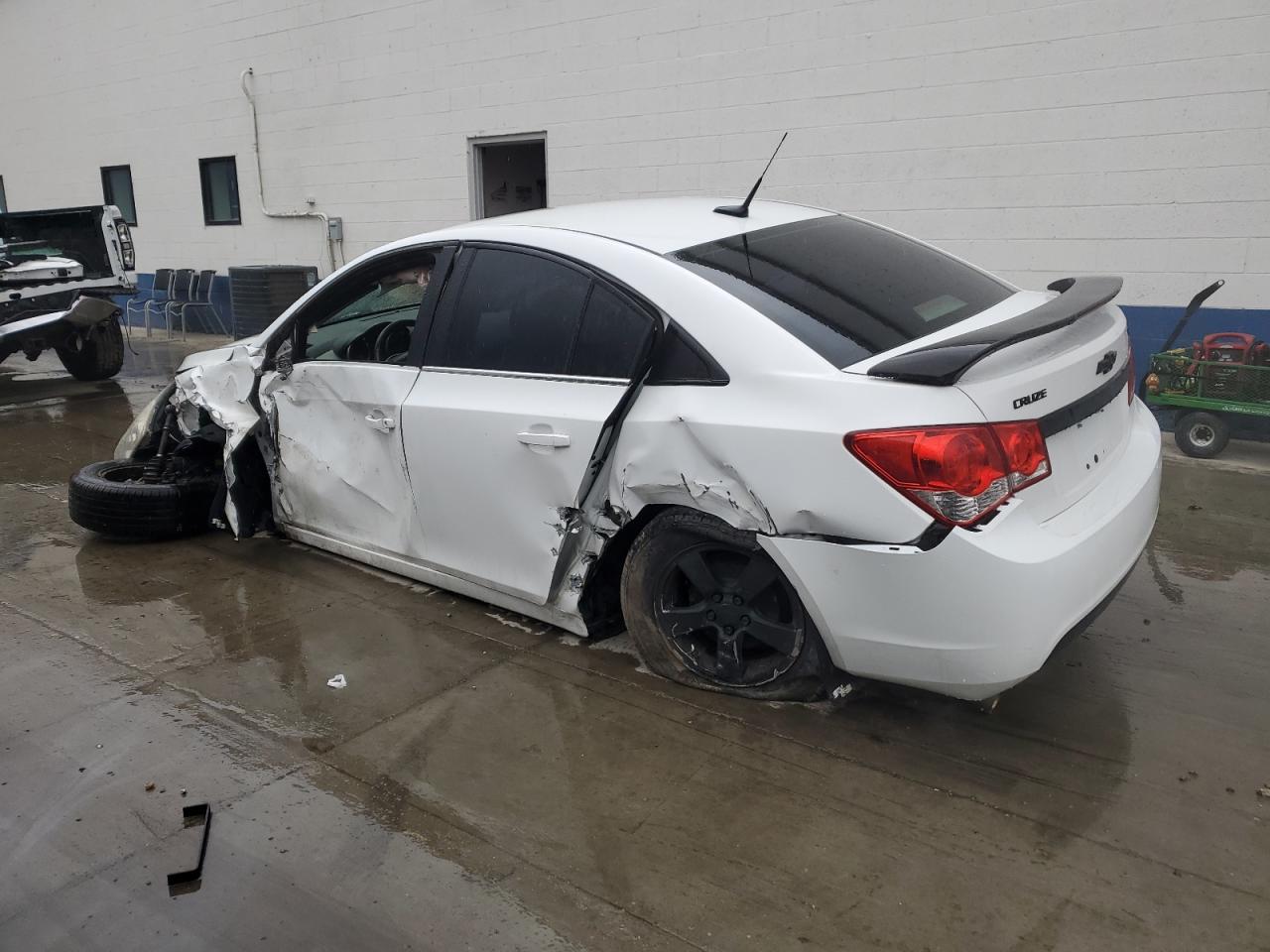 2013 Chevrolet Cruze - Image 2