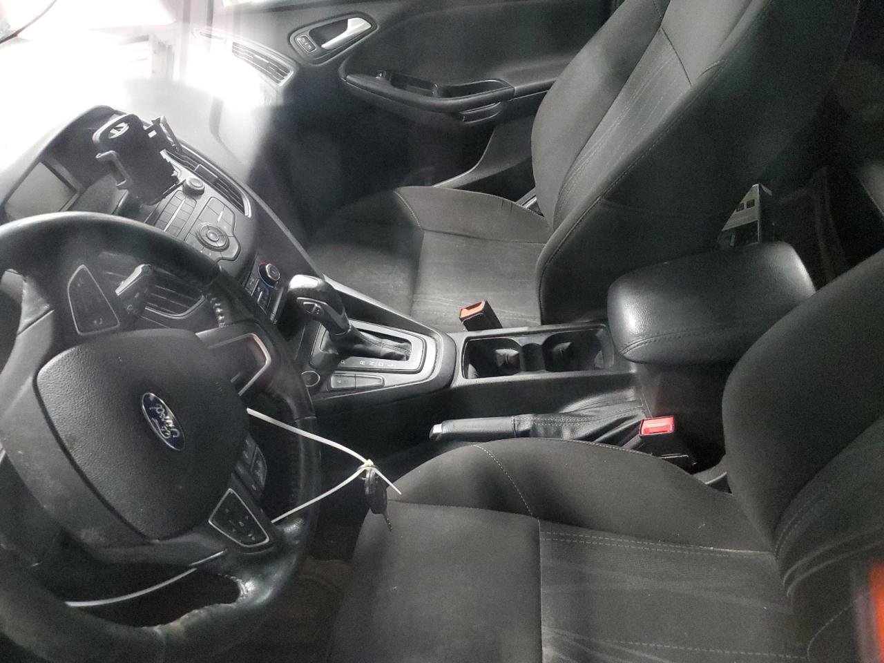 2015 Ford Focus - Image 8