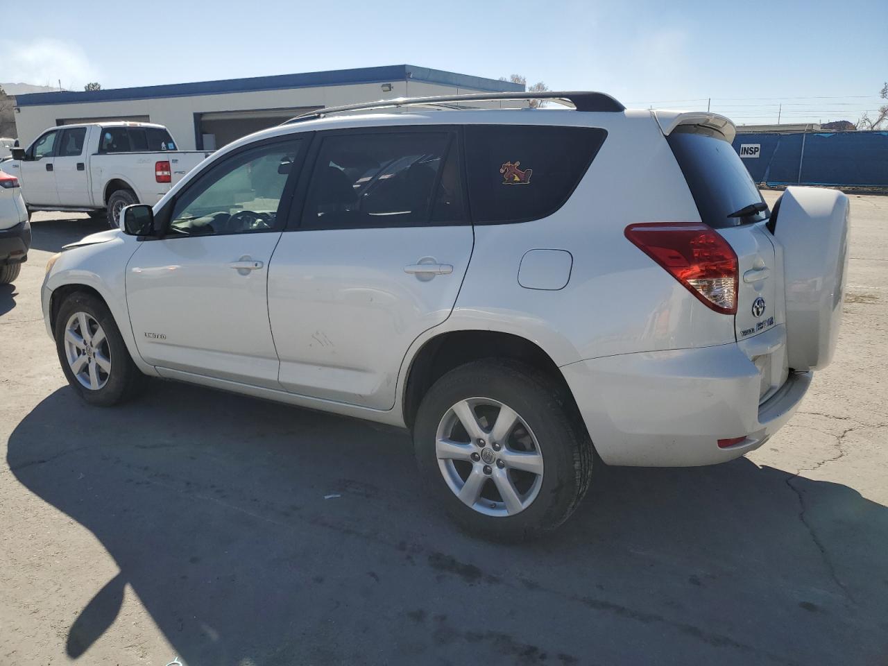2007 Toyota RAV 4 - Image 2