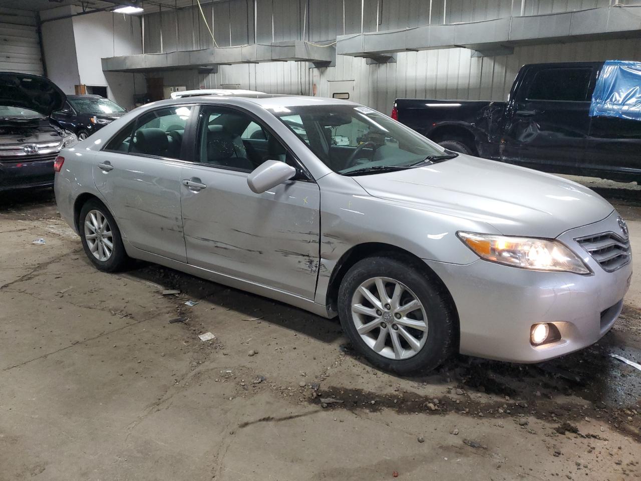 2011 Toyota Camry - Image 4