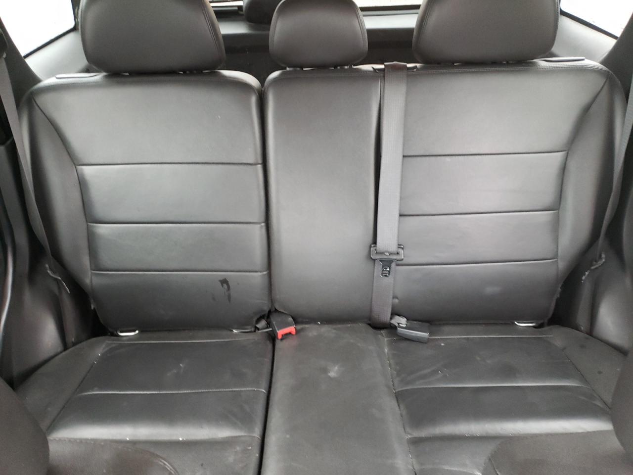 2011 Ford Escape - Image 10
