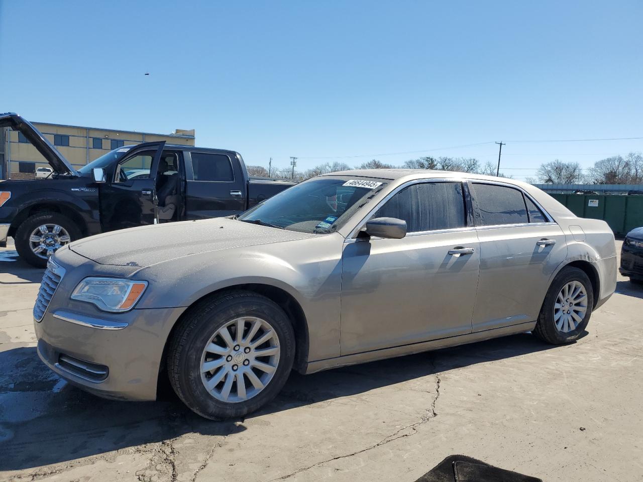 2014 Chrysler 300 for Sale in Wilmer, TX - Front End