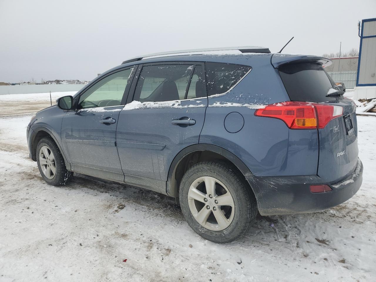 2014 Toyota RAV 4 - Image 2