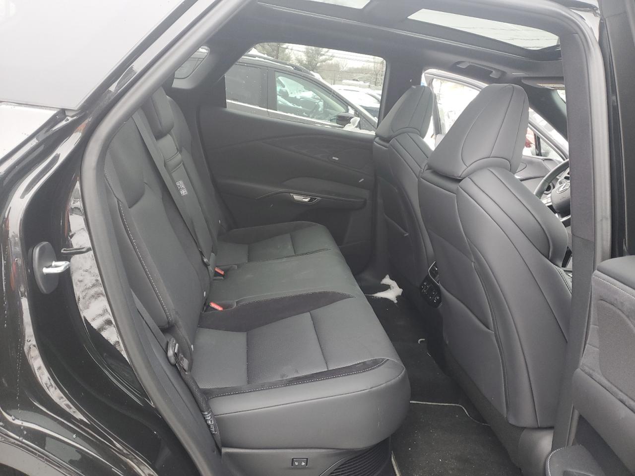 2024 Lexus RX - Image 11