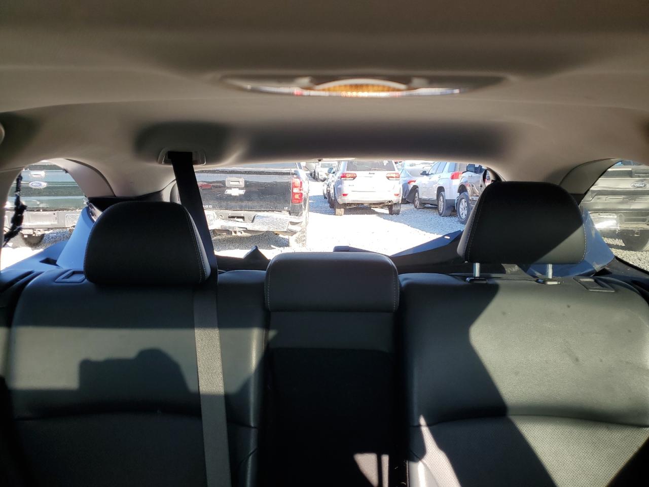2018 Subaru Outback - Image 10