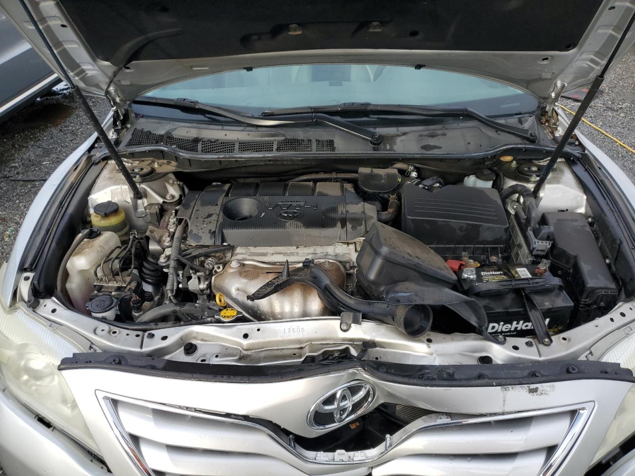2011 Toyota Camry - Image 11