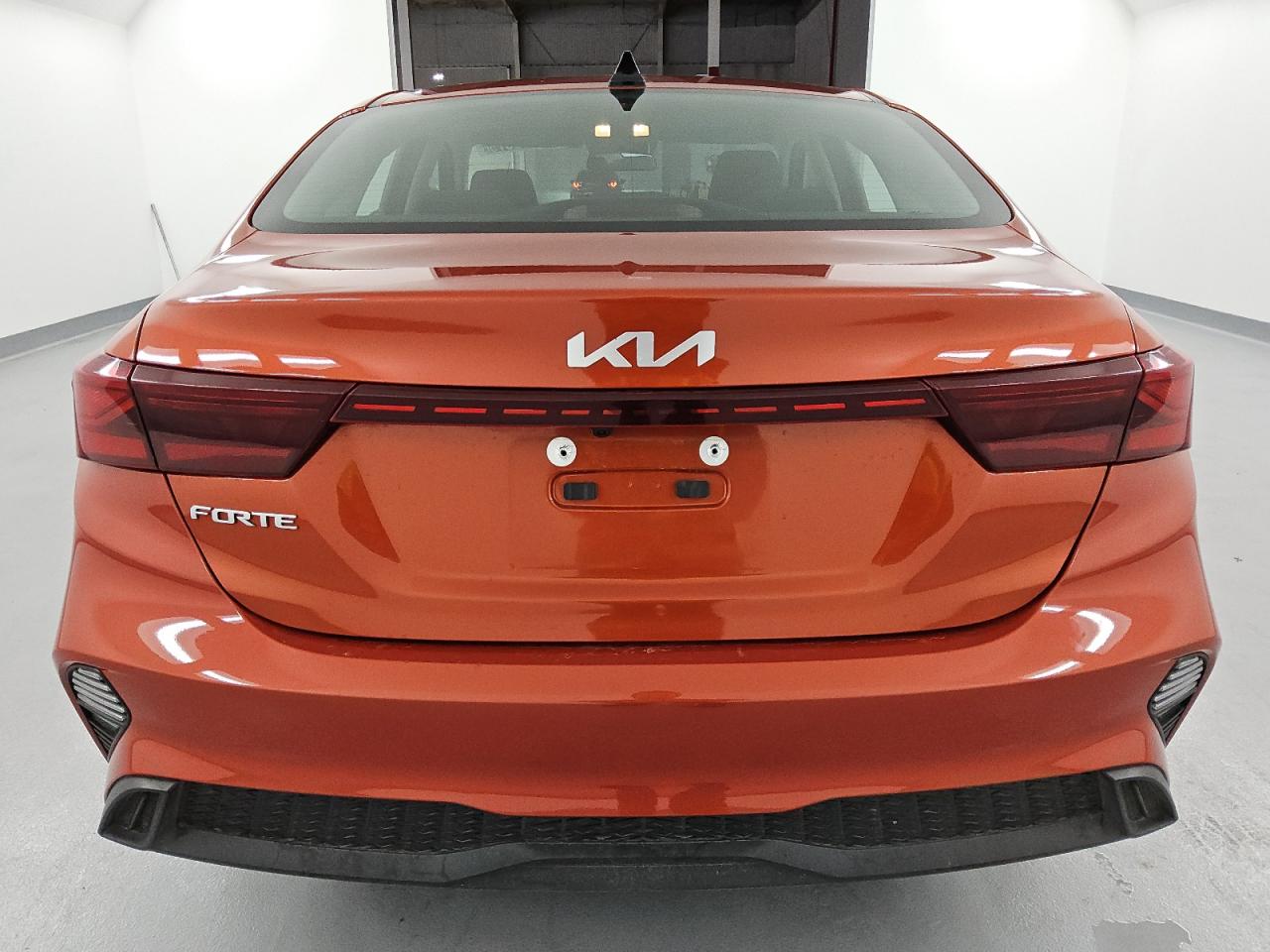 2024 Kia Forte - Image 6