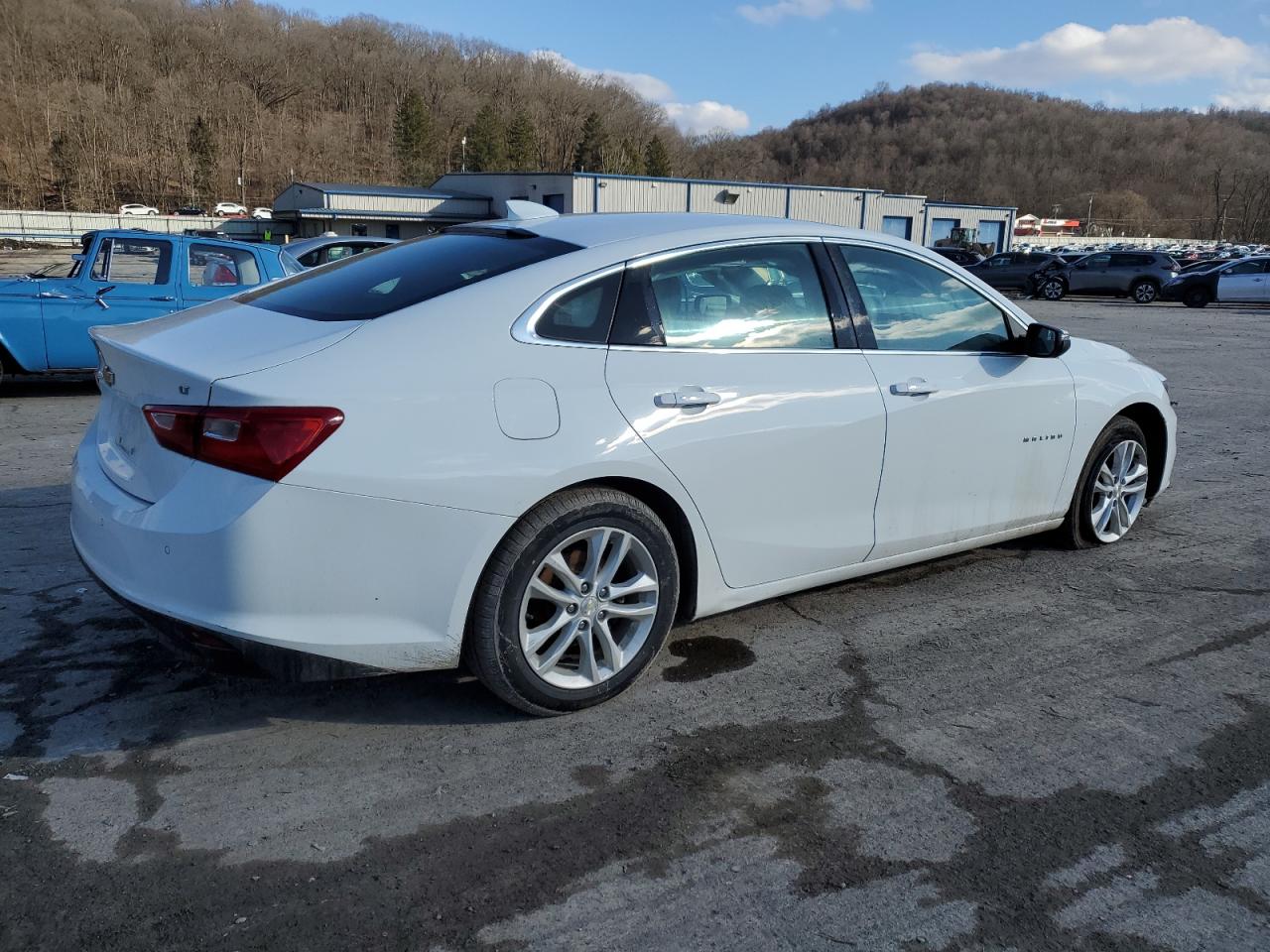 2016 Chevrolet Malibu - Image 3