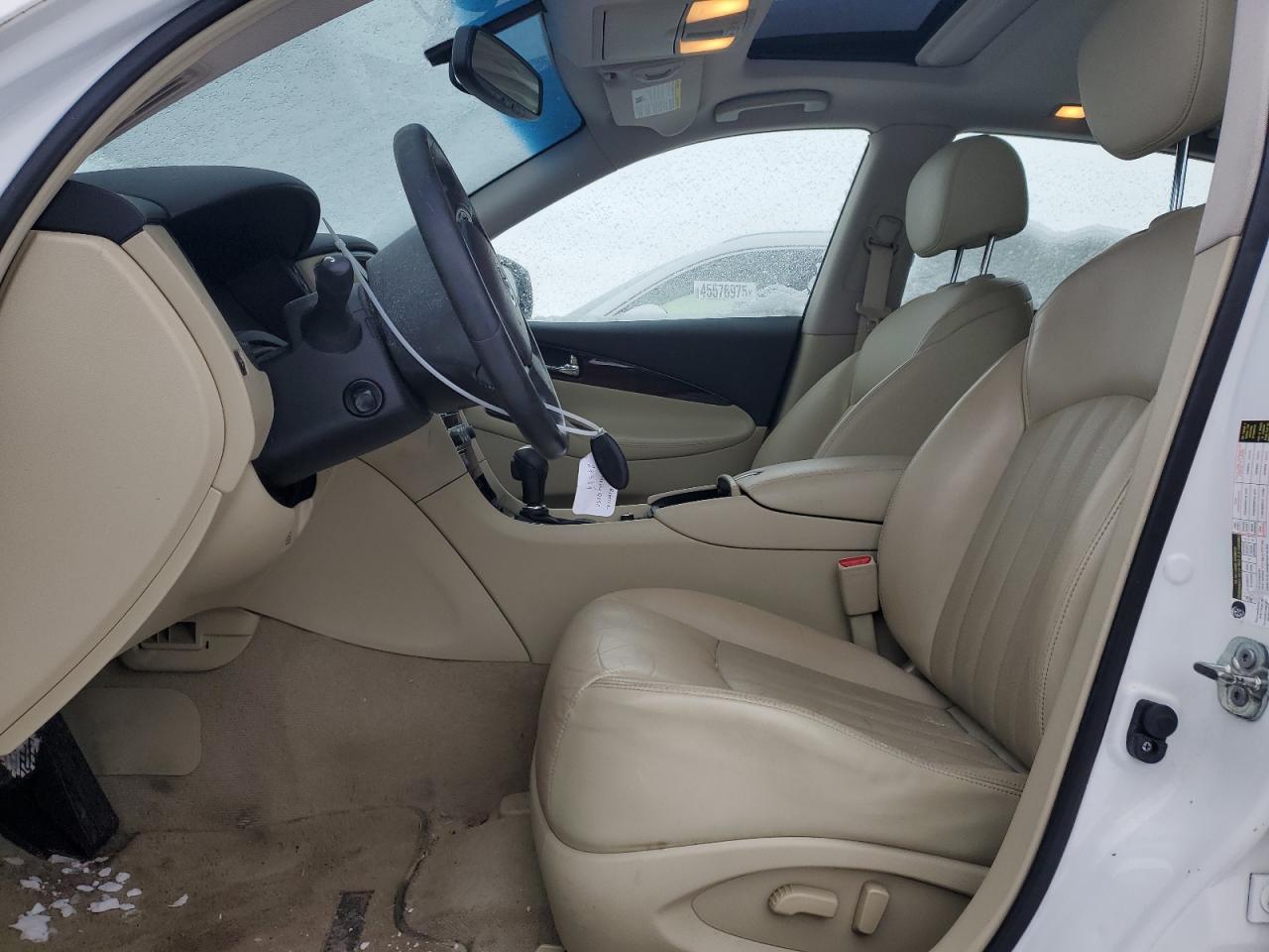 2016 Infiniti QX50 - Image 7