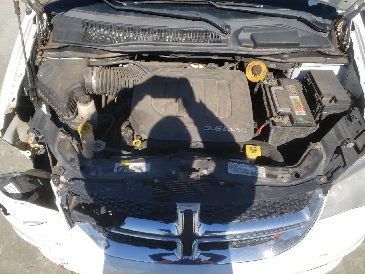 2014 Dodge Caravan - Image 13