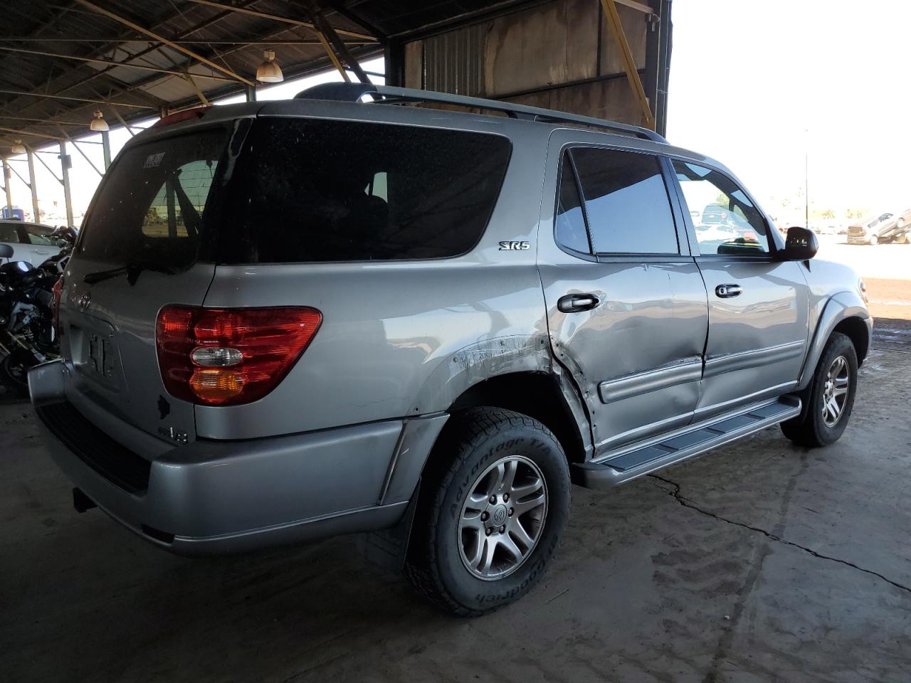 2003 Toyota Sequoia - Image 3