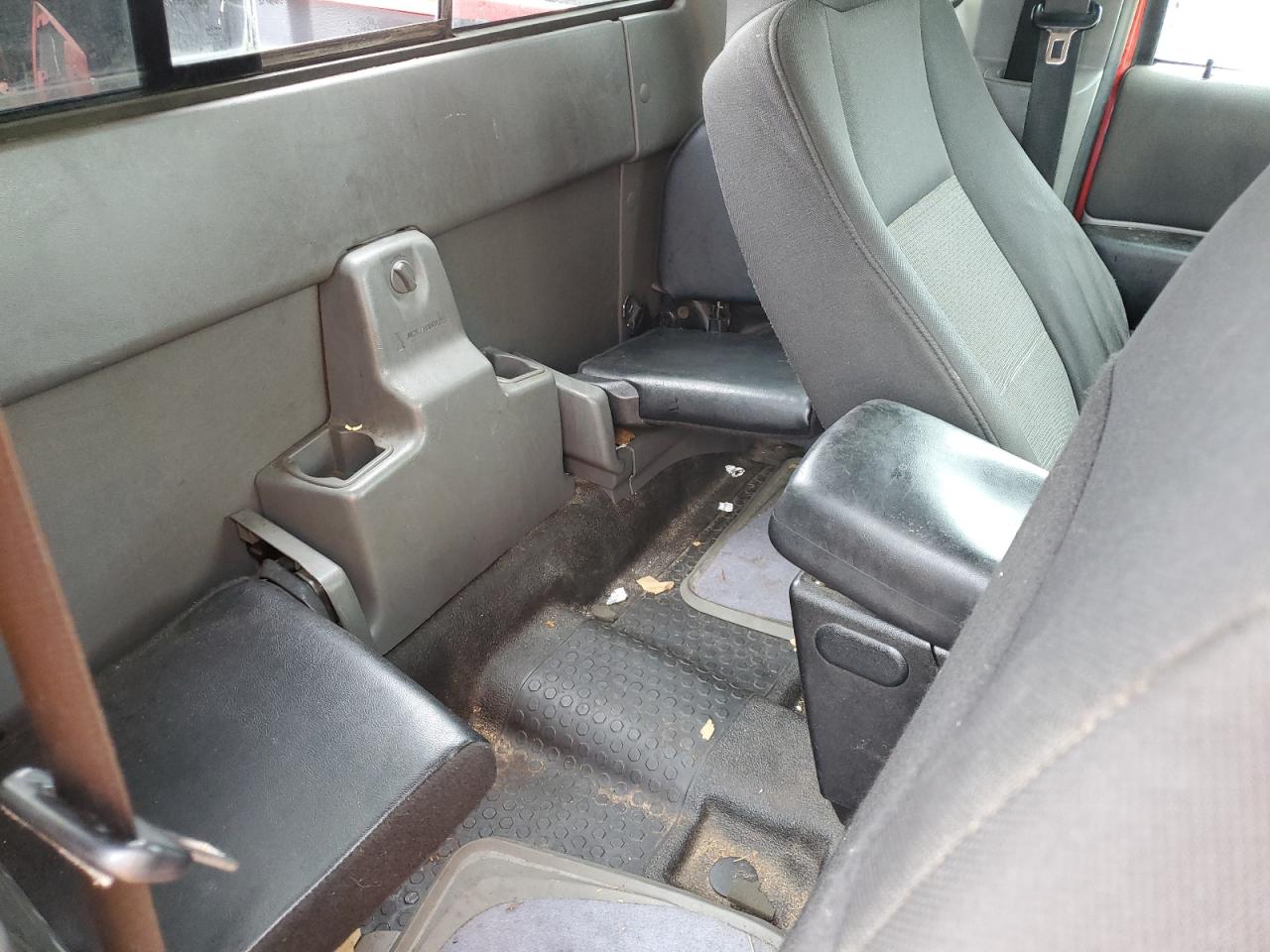 2004 Ford Ranger - Image 10