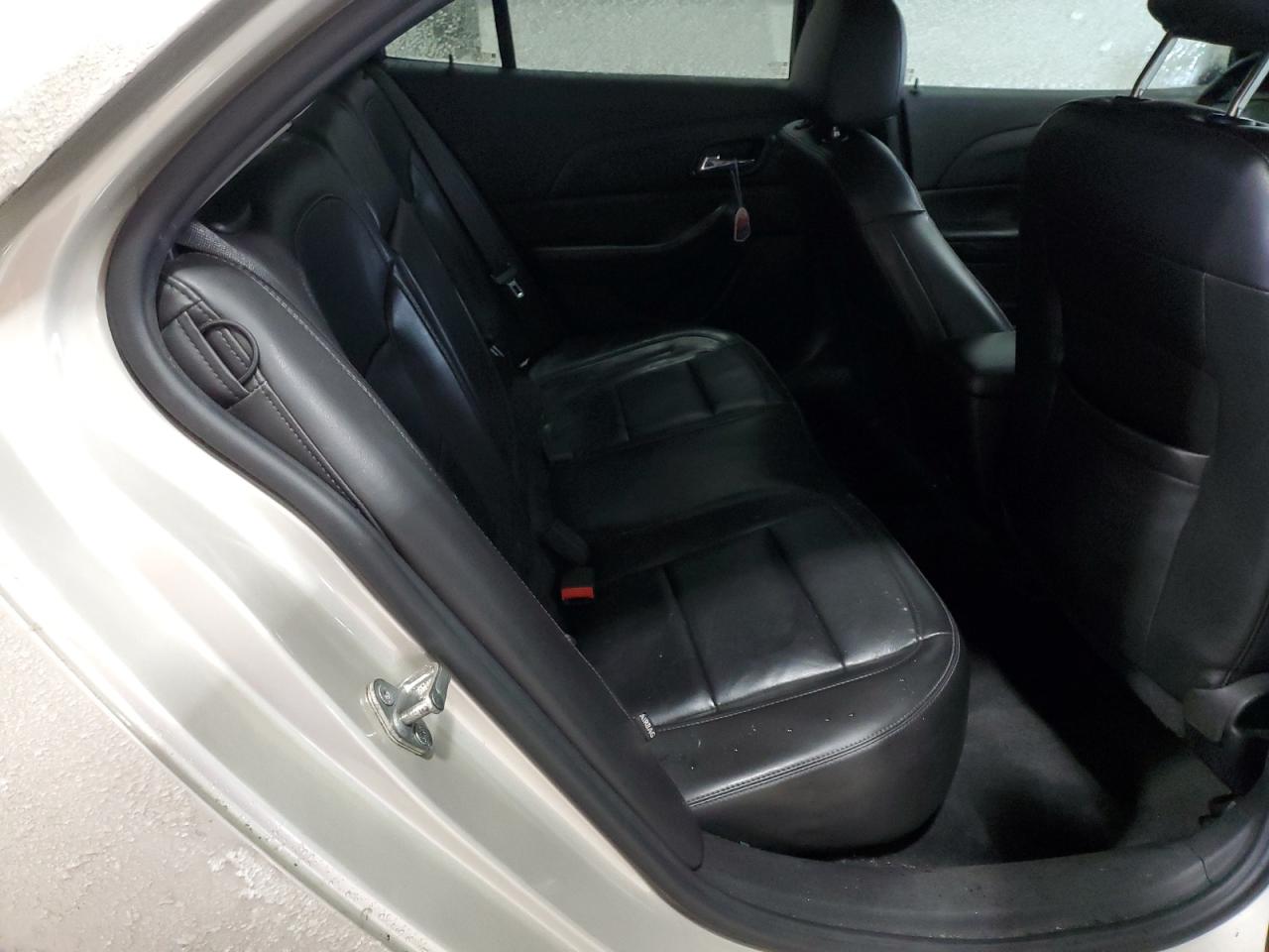 2014 Chevrolet Malibu - Image 10