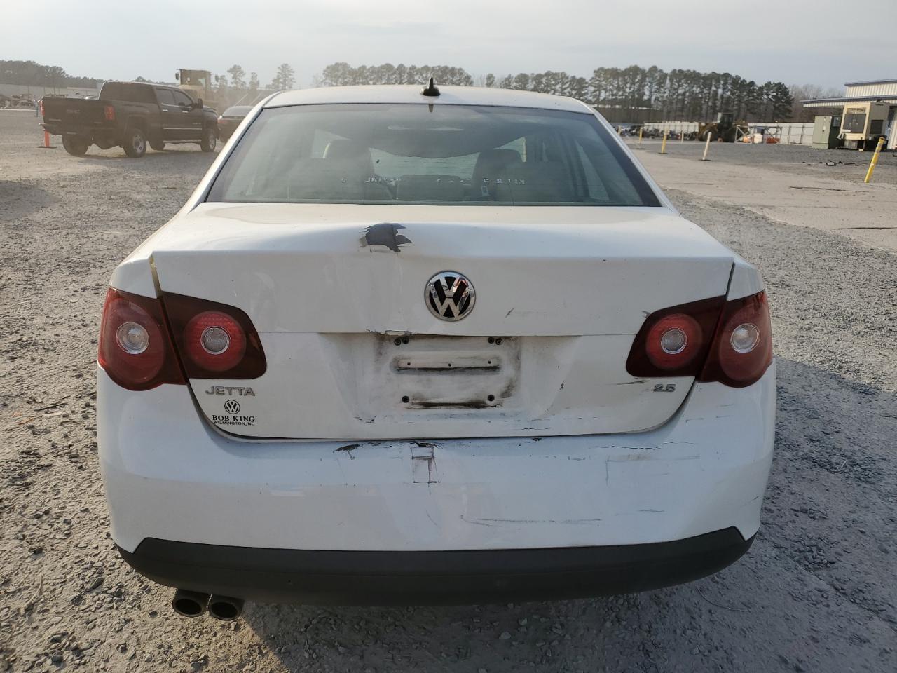 2008 Volkswagen Jetta - Image 6